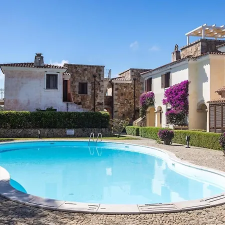 Appartamento Smeralda - Pool, Private Garden & 100m *