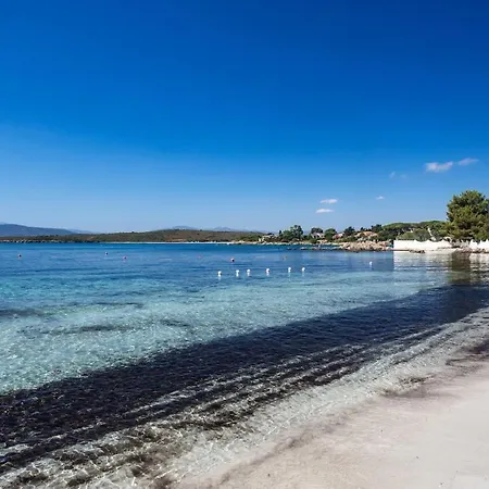 Smeralda - Pool, Private Garden&beach 100m Olbia