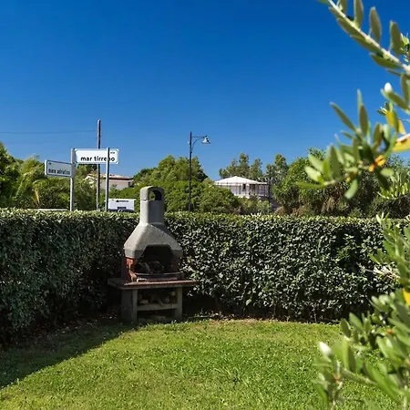 Appartamento Smeralda - Pool, Private Garden & 100m *