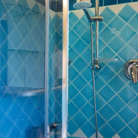 Smeralda - Pool, Private Garden & 100m Appartamento Olbia