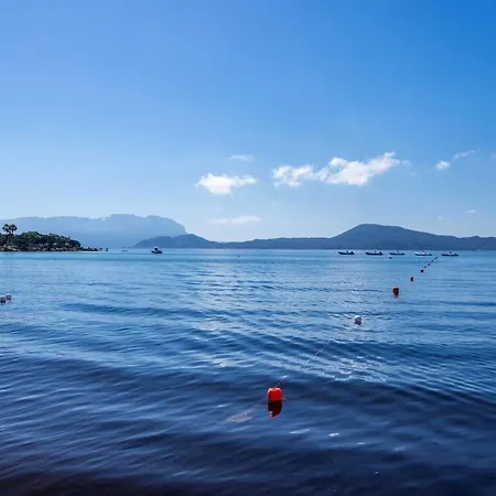 Smeralda - Pool, Private Garden&beach 100m Apartamento Olbia