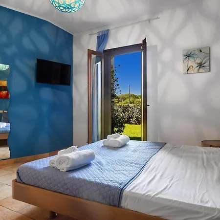 Smeralda - Pool, Private Garden&beach 100m *